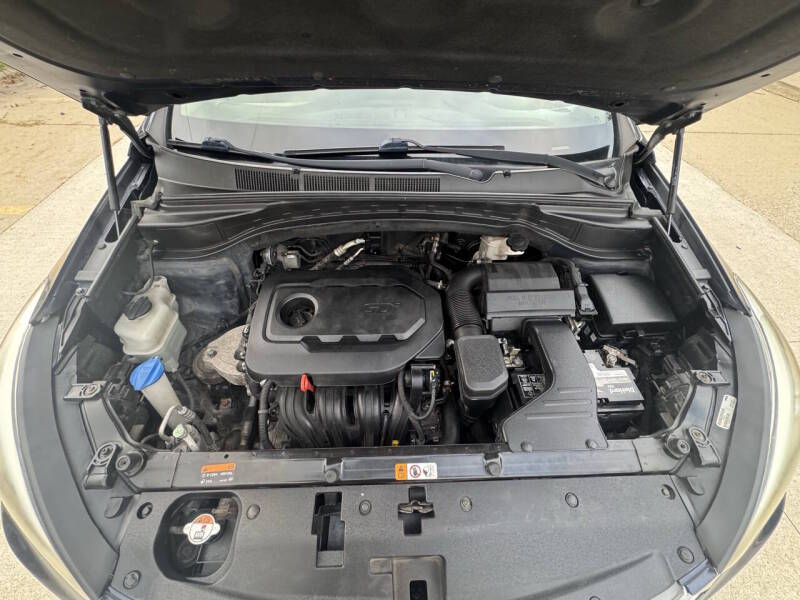 hyundai santa fe 2017 5NMZTDLB5HH038659 image hyundai santa fe 2017 5NMZTDLB5HH038659 image